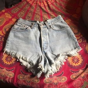 Vintage 501 Levi’s cut off shorts